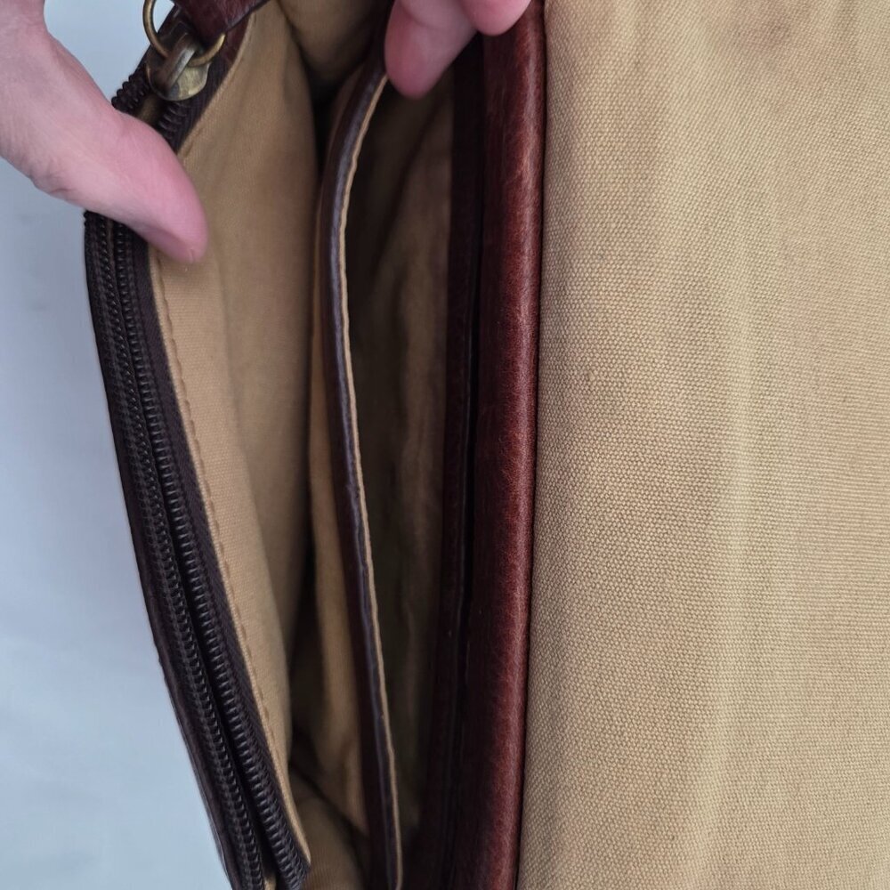 Vintage Duluth Trading Co. Leather Organizer Crossbody Bag - Picture 6 of 16